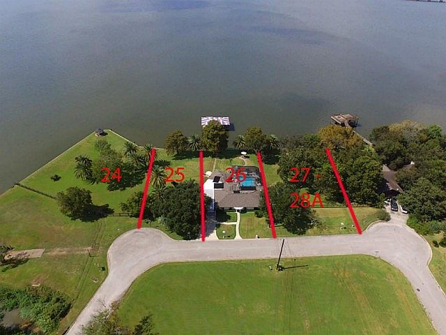 1st image of Lake Harbor Ln