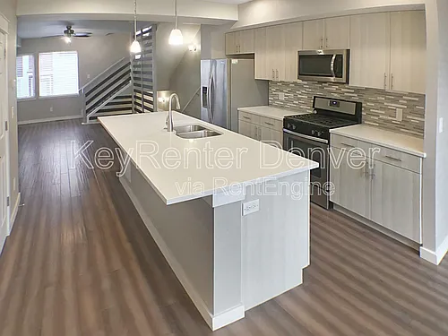 1539 W 43rd Ave Photo 1