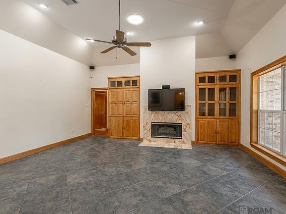 5th image of 13523 Mary Edith Pl