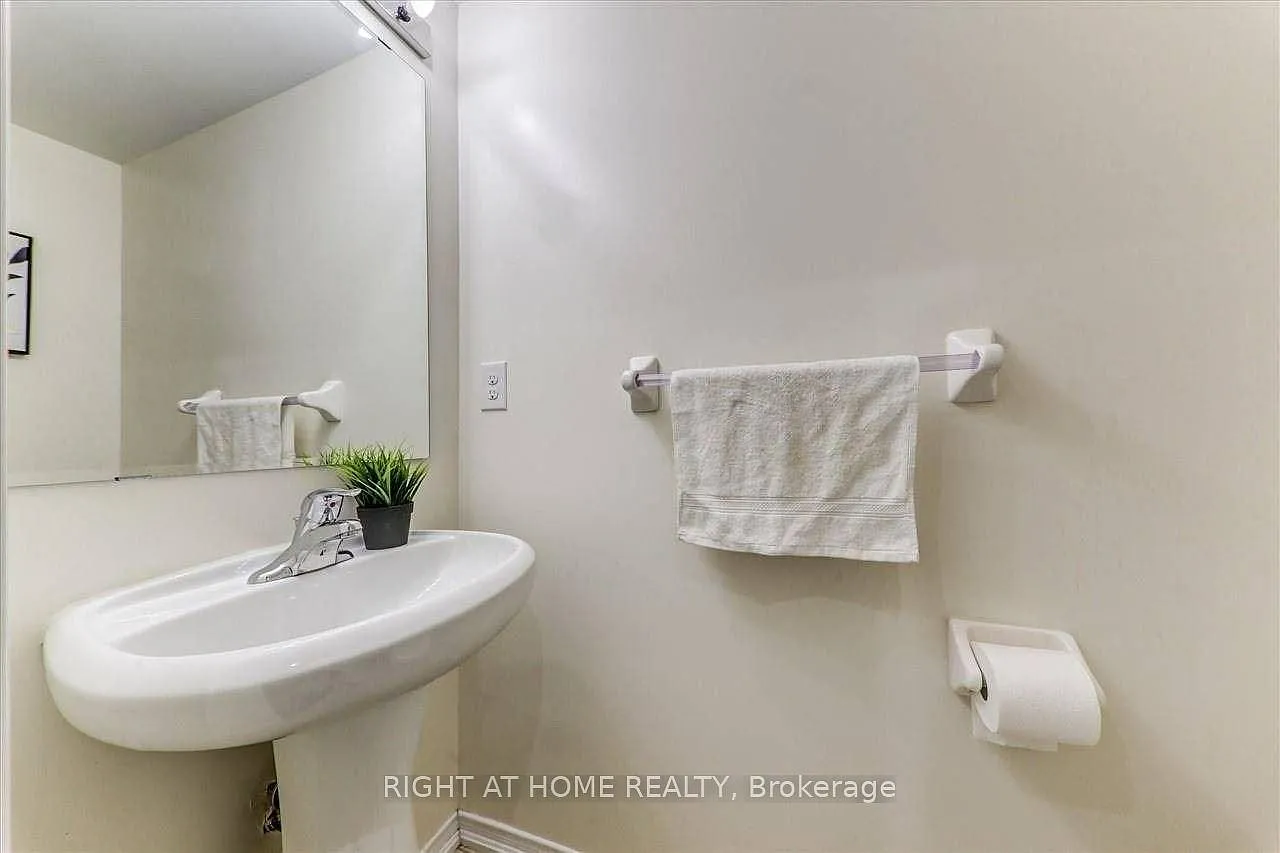 2 bed, $2,650 — Photo 4