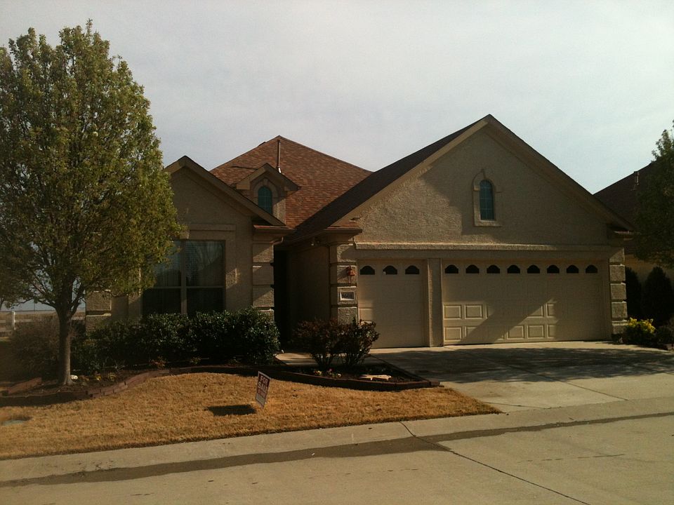 1st image of 9601 Lindenwood Trl