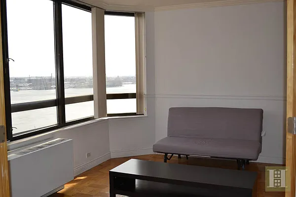 Rented by Halstead Real Estate | media 35