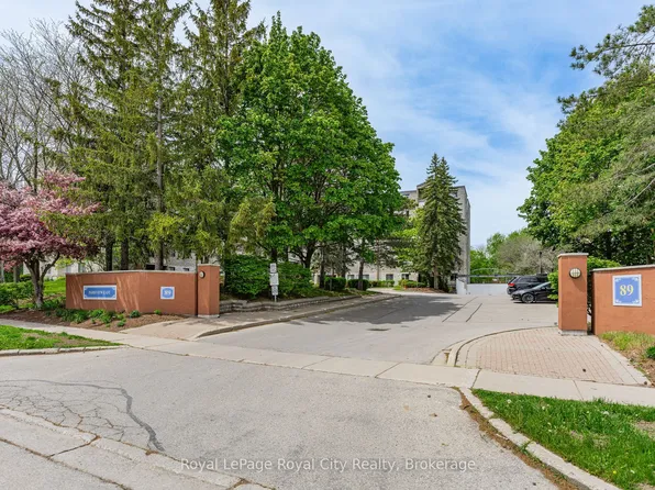 89 Westwood Rd #407, Guelph, ON N1H 7J6