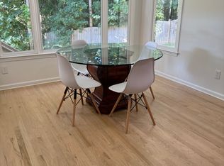 320 Glennhurst Ln SW, Atlanta, GA 30331