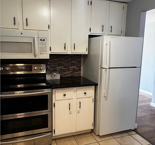 215 Winter St #4N — Photo 8