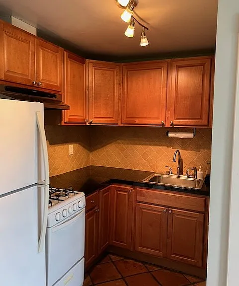 3430 Cattaraugus Ave #4 — Photo 5
