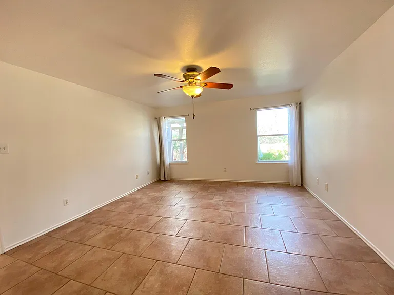 316 Indian Meadow Dr — Photo 9