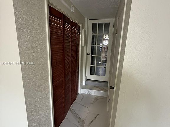 3rd image of 2424 SW 21st St