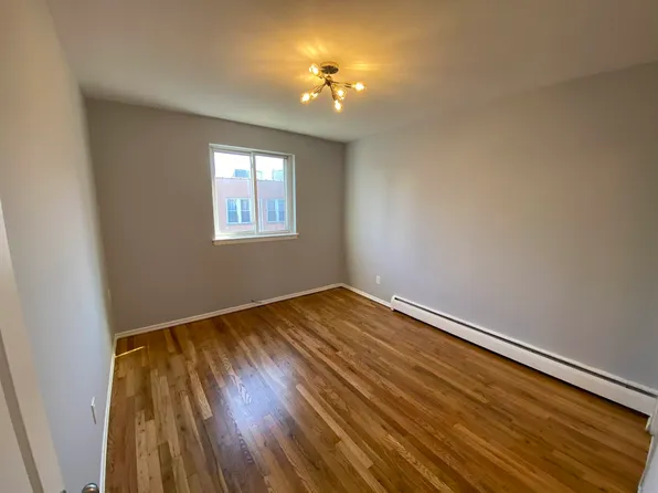 25-17 33rd Street image 11 of 13