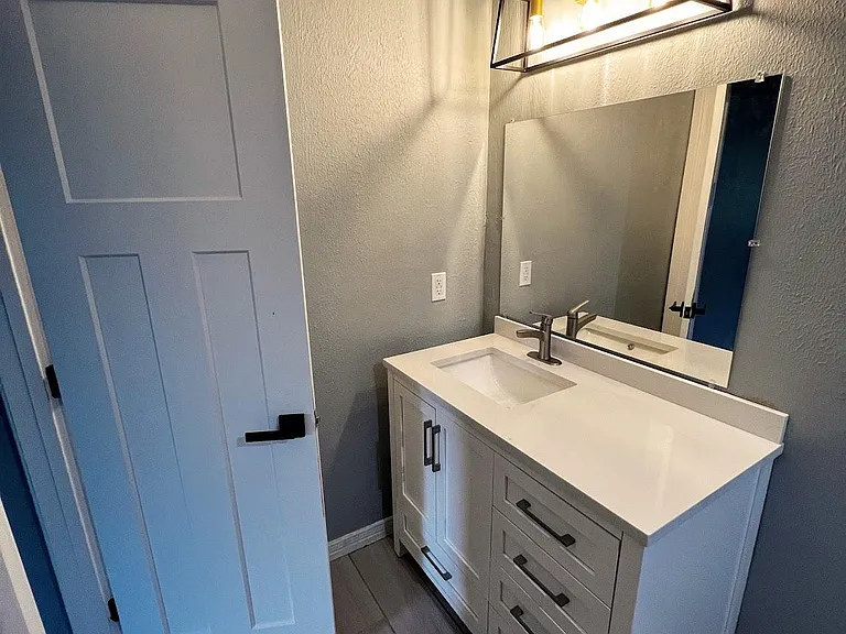 3524 Calhoun St — Photo 16