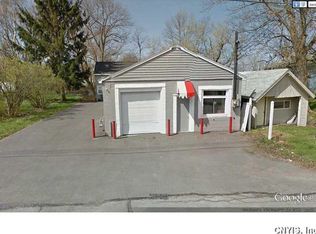 9683 Walnut St, Brewerton, NY 13029