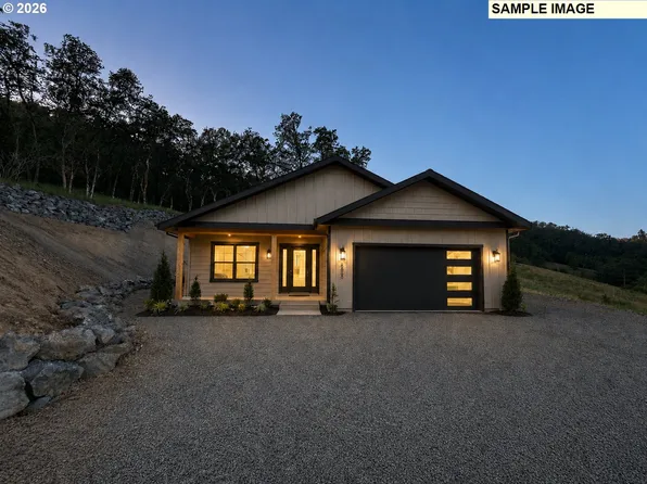 996 SE Eagles View Dr, Roseburg, OR 97470
