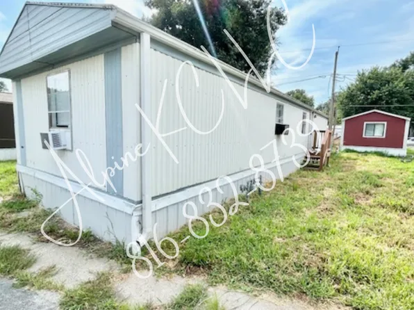 128 Countryside Ln, Saint Joseph, MO 64503