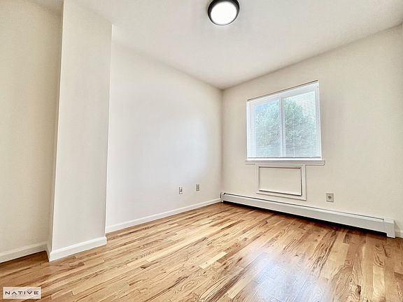 4th image of 35-19 33rd St #2