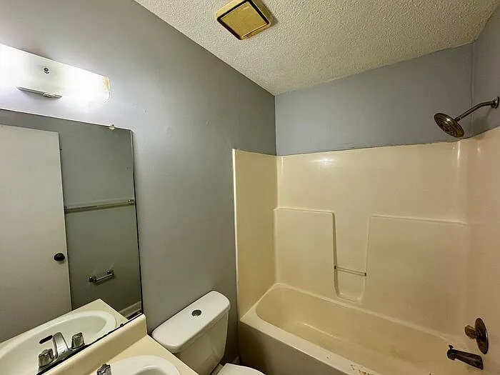 3702 Penny St SW #C — Photo 11