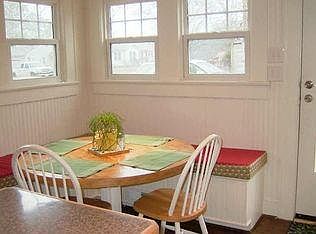 Eat in kitchen