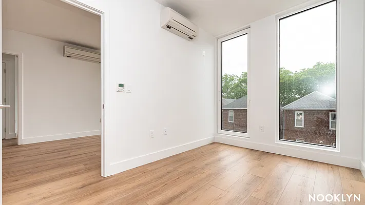 Bedroom, photo 5