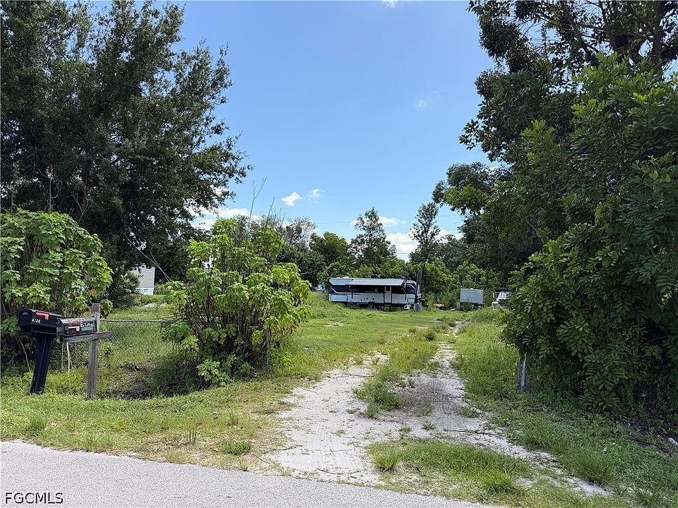 2nd image of 8125 Ebson Dr