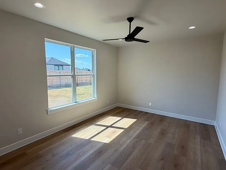 7802 Enderby Ln — Photo 21