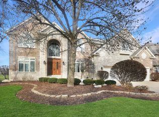 2468 Fawn Lake Cir, Naperville, IL