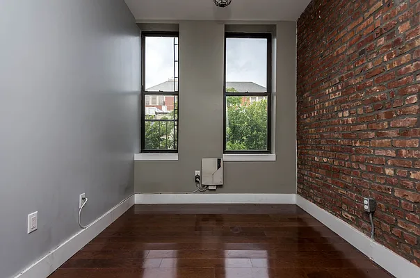 Rented by Nooklyn NYC LLC | media 8
