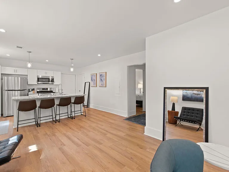 636 Francis Pl NW #B — Photo 11