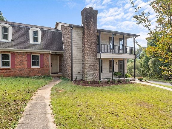 3rd image of 6127 Autumnwood Ln