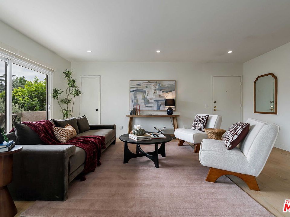 1st image of 5055 Coldwater Canyon Ave APT 219