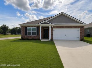 60 S Thorn Tree St, Byhalia, MS 38611