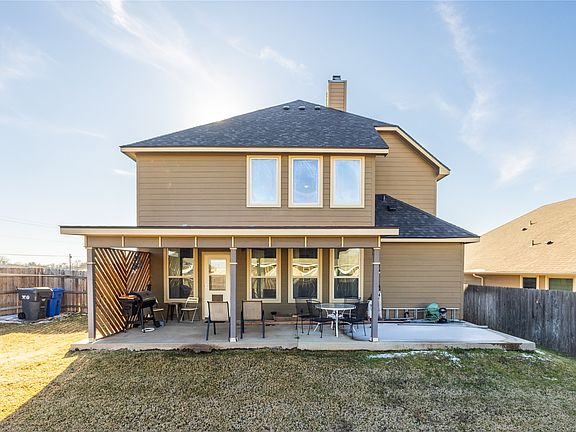 5th image of 10864 Aurora Dr