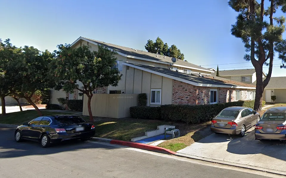 7927 Camino Glorita