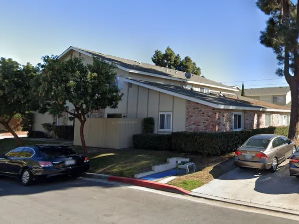 7927 Camino Glorita, San Diego, CA 92122