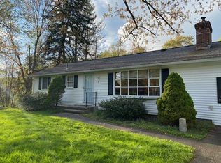 5 Kimberly Ln, Hadley, MA 01035