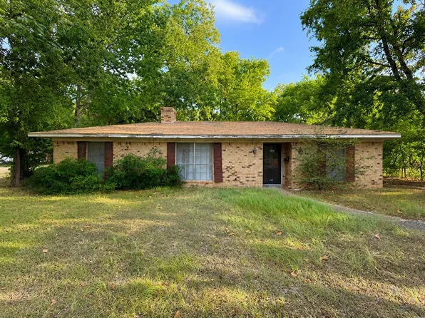 208 SW 4th St, Kerens, TX 75144
