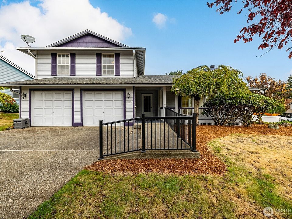 1st image of 1627 E Spruce Court
