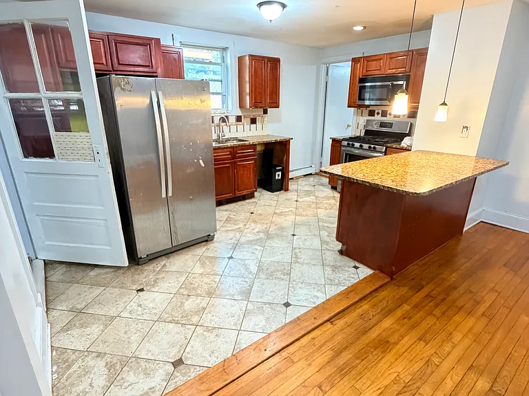 120 Wellbrook Ave — Photo 3