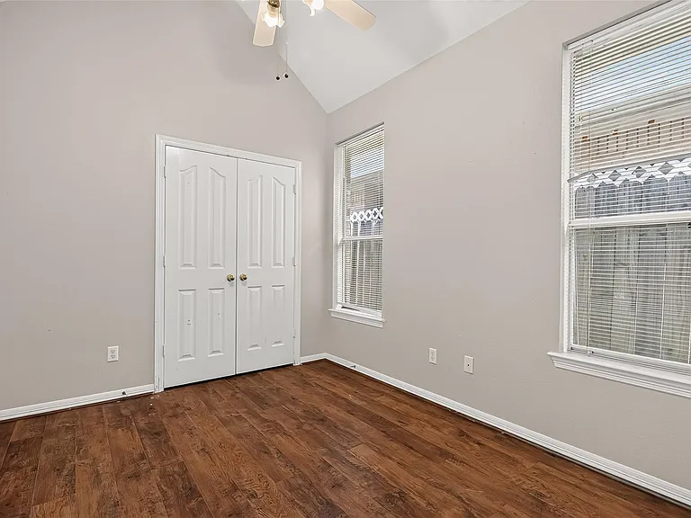 8503 Raybluff Ln — Photo 27