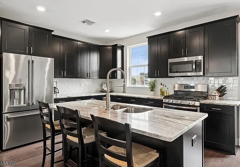 24 Gerhard Pl #1 — Photo 10