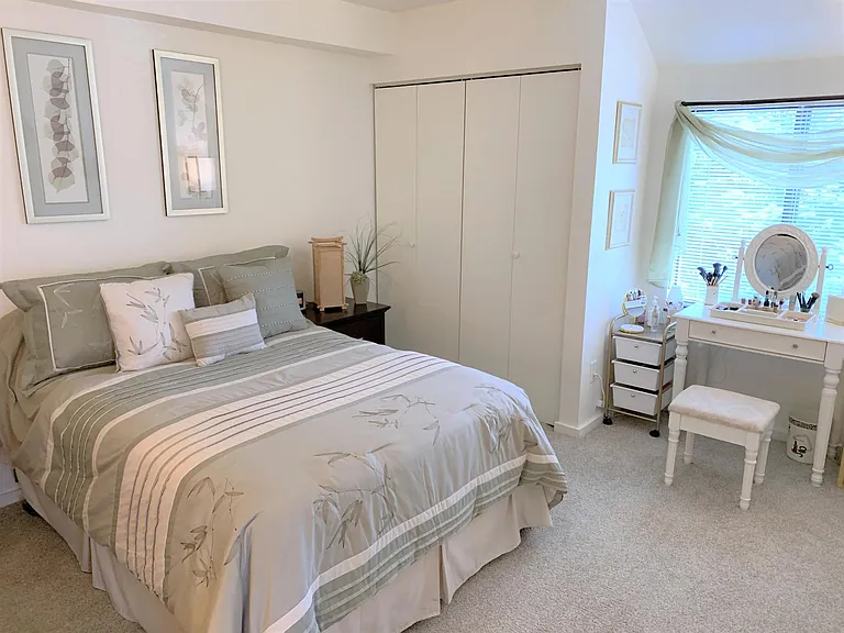 1002 Linden Ave #304 — Photo 16