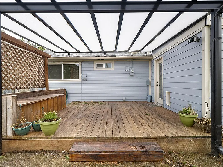 8912 NE Russell St — Photo 20