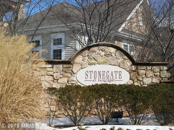 13357 Connor Dr APT G, Centreville, VA 20120