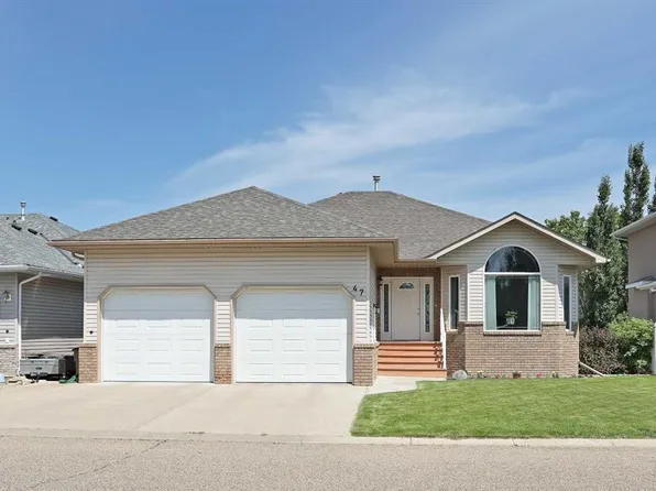 47 S Park Pl W, Brooks, AB T1R 1G6