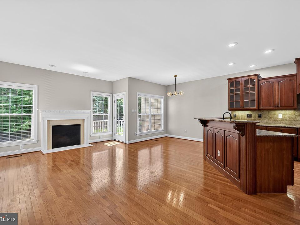 1st image of 45 Sagewood Dr
