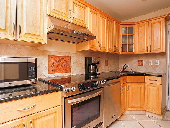 3rd image of 23-37 35th St #2