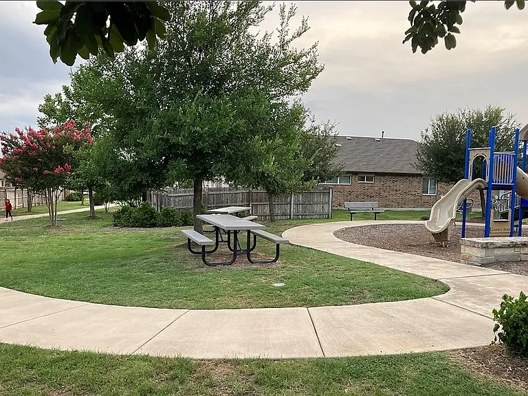 212 Dusky Thrush Dr — Photo 8