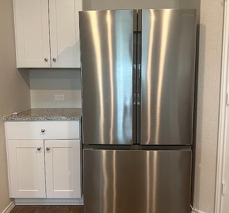 4th image of 2929 Brogan Crk