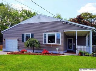 8 Lammers St, Hazlet, NJ 07730