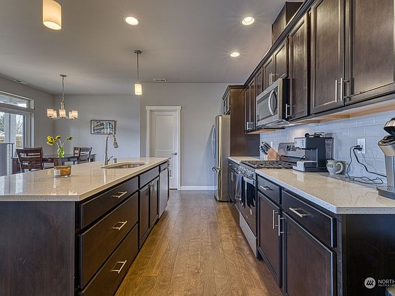 4th image of 6504 Foxtail Place NW