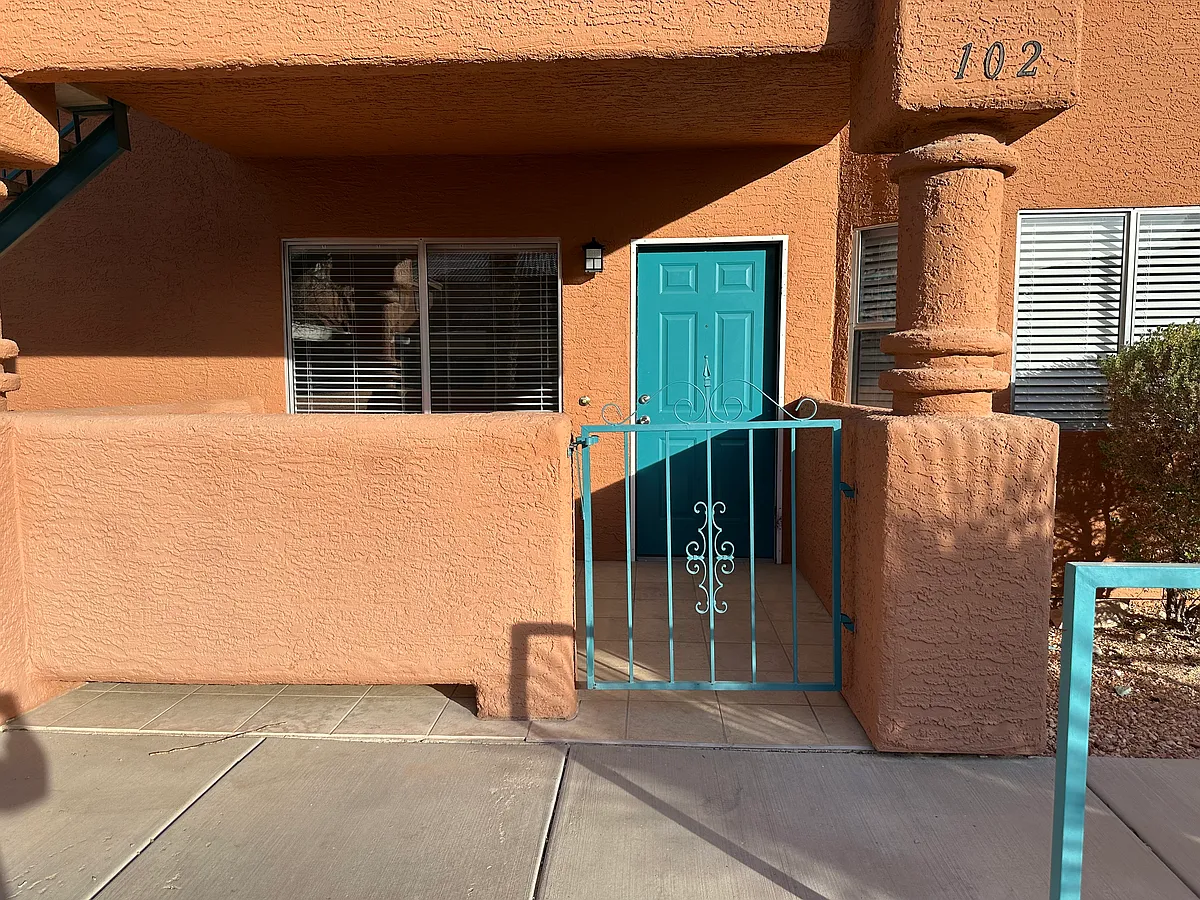 Building Photo - 874 Mesquite Springs Dr #102
