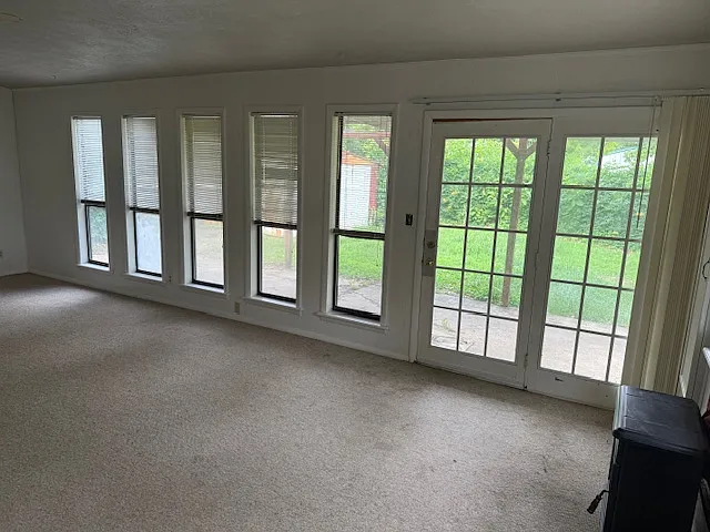 1029 N Birch Ave — Photo 15